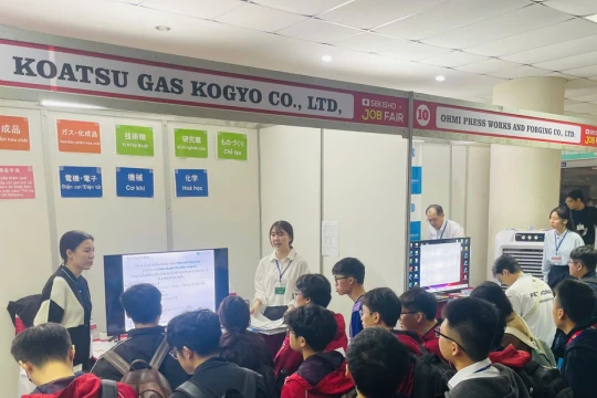 Mang cơ hội việc làm đến với sinh viên