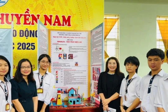 Khơi dậy tinh thần sáng tạo của học sinh qua ngày hội STEM