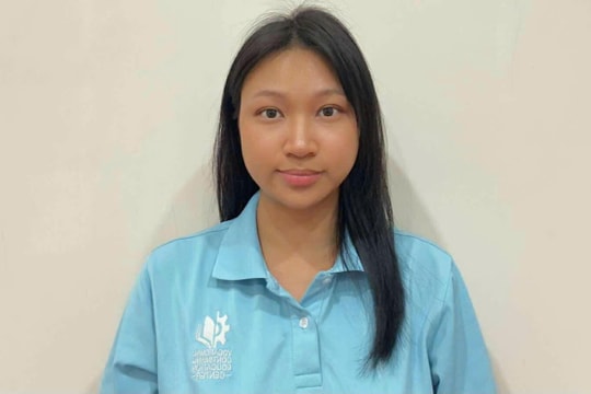 Người mẹ 27 tuổi trở lại học lớp 10