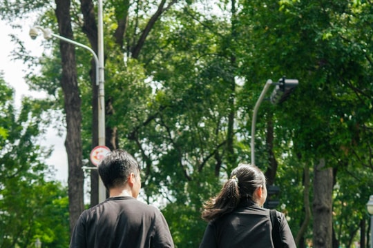 ‘Nếu con không được hướng dẫn, từ yêu đến quan hệ tình dục là rất gần’