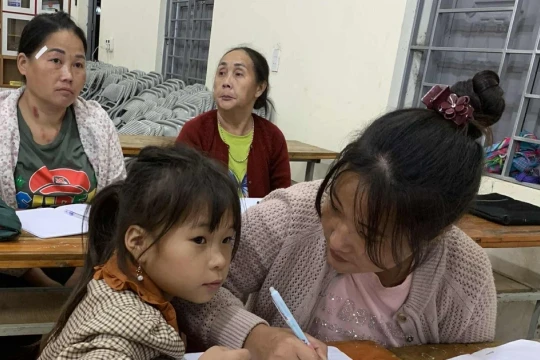 Vượt gian khó đi tìm con chữ