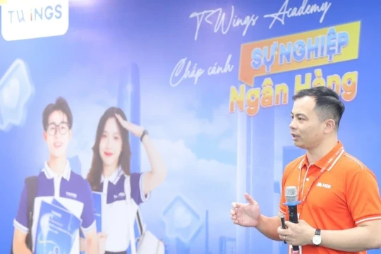 Trải nghiệm nghiệp vụ: Khoảng cách từ giảng đường đến nhà băng