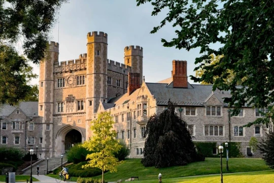 Mỹ quay lại dùng SAT, ACT