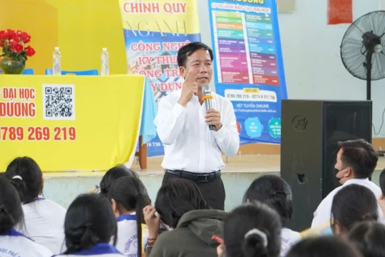 Người thầy được gọi là cha