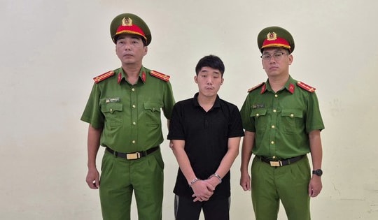 Công an TP HCM bắt khẩn cấp TikToker Đoàn Quốc Việt