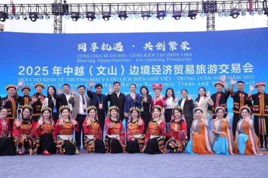 Tuyên Quang đẩy mạnh hợp tác du lịch vùng biên giới