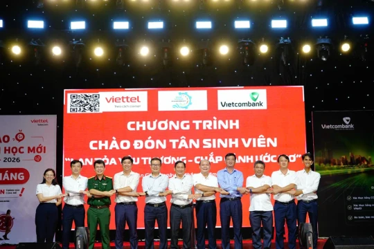 Sôi động hoạt động chào đón tân sinh viên Trường ĐH Kiên Giang