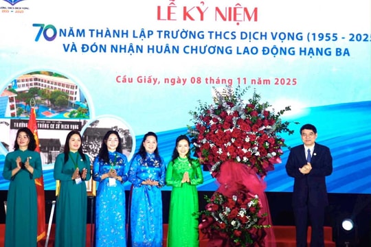 Từ mái đình làng Hậu đến điểm sáng của Giáo dục Thủ đô