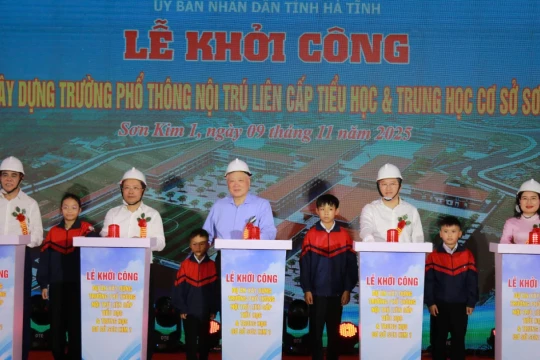 Cột mốc mới cho sự học nơi 'phên dậu' Tổ quốc