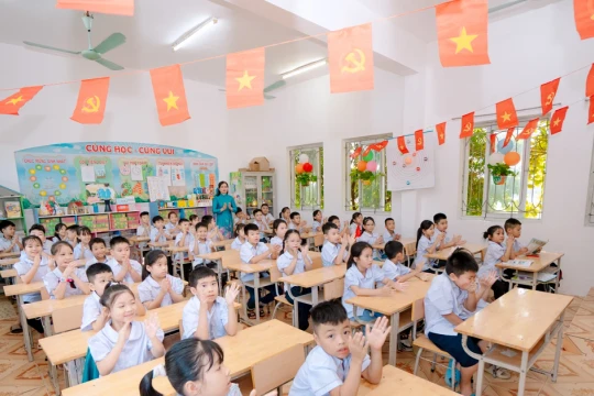 Phát huy vai trò của giáo dục trong giảm nghèo bền vững