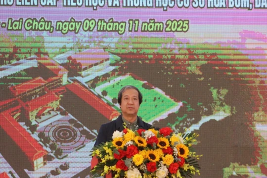 Bước đột phá, thay đổi căn bản, toàn diện giáo dục vùng biên giới