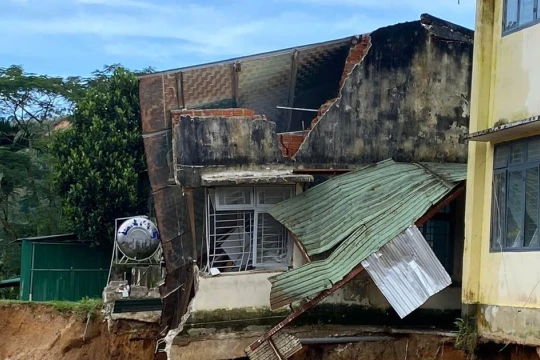 Ngành Giáo dục Quảng Ngãi thiệt hại hơn 10 tỷ đồng do bão Kalmaegi