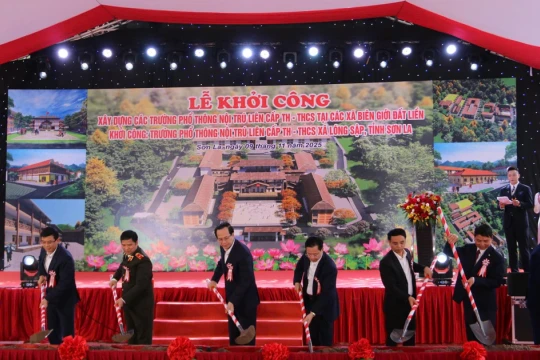 Khởi công trường liên cấp ở xã biên giới Lóng Sập, Sơn La
