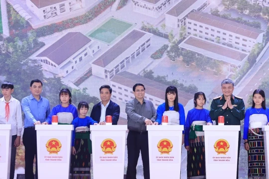 Thắp sáng ước mơ và hiện thực hóa khát vọng của học sinh vùng biên giới