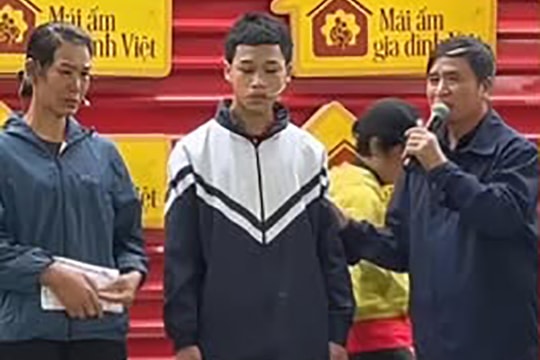 Danh tính người đàn ông cắt 50m2 đất tặng hàng xóm ở Hà Nội: Câu chuyện phía sau