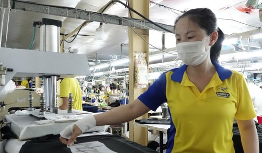 Lương tối thiểu 2026: Không cắt giảm chế độ làm thêm, thưởng Tết