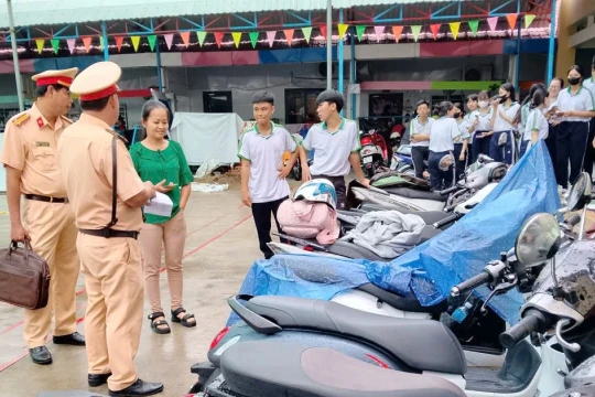 An Giang: Yêu cầu phụ huynh ký cam kết không giao xe cho học sinh khi chưa đủ điều kiện