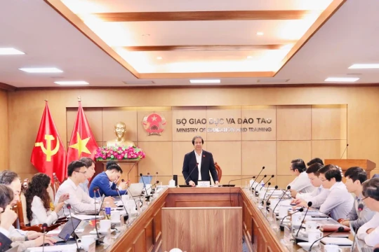 Yêu cầu cao về tiến độ, chất lượng nhóm việc chuyển đổi số, khoa học-công nghệ