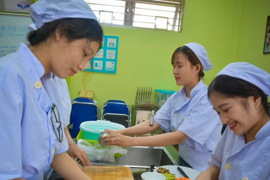 Chuẩn hóa chương trình đào tạo giáo dục nghề nghiệp hướng tới chuẩn quốc tế