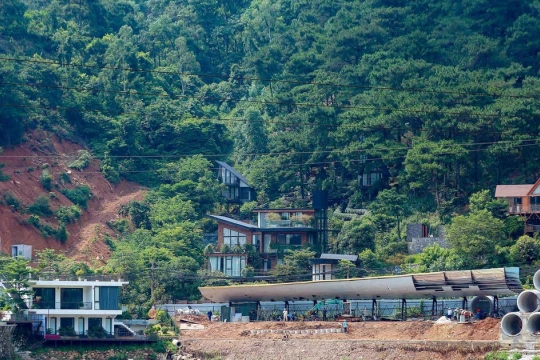 Lấn chiếm hồ Hà Nội: Các xã, phường chưa thực hiện chỉ đạo xử lý vi phạm