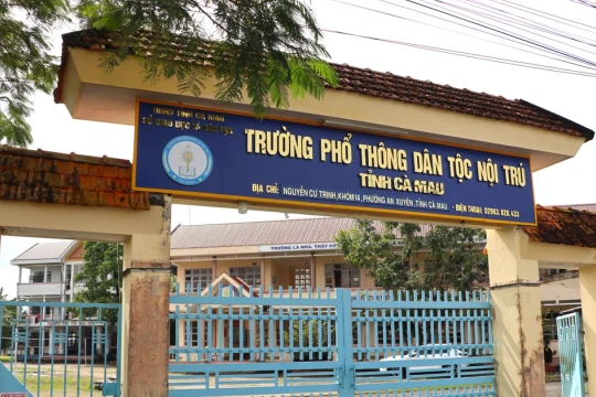 Phát triển giáo dục, nâng cao chất lượng nguồn nhân lực đồng bào DTTS