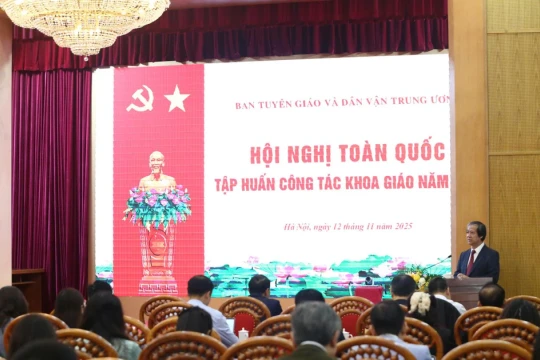 Nâng cao nhận thức, đổi mới tư duy và hành động để đột phá phát triển GD-ĐT