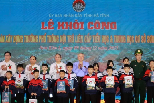 Như "mùa xuân về" nơi vùng biên viễn