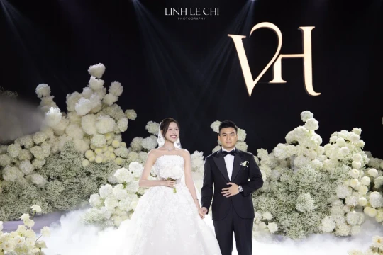 Đỗ Hà ghi điểm 10 tinh tế với lời cảm ơn đến cộng đồng mạng sau lễ cưới cổ tích