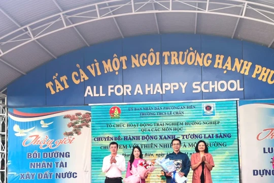 Sôi nổi tiết hoạt động trải nghiệm ‘Hành động xanh- Tương lai sáng’
