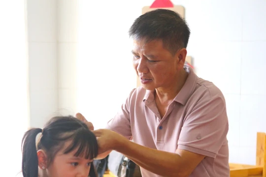 Thầy giáo chọn nghề 'ươm mầm'