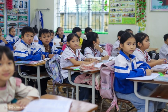 Bộ Giáo dục: Dừng sáp nhập trường học vượt quy mô