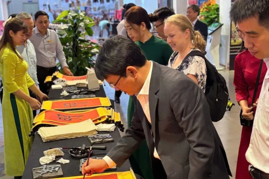 Đưa di sản nghìn năm Thăng Long đến đại ngàn Tây Nguyên