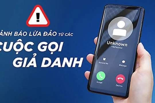 Mang bán gần 30 cây vàng để chuyển tiền cho kẻ lừa đảo