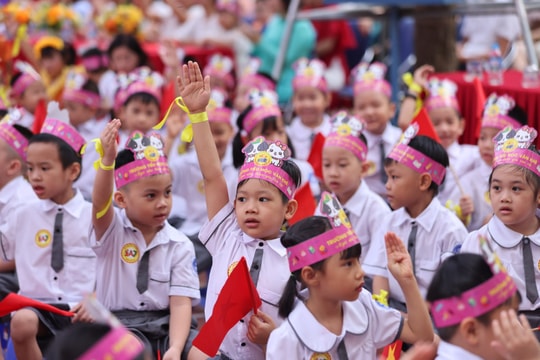 Hà Nội thông qua quy định mức học phí, mức cấp bù tiền miễn học phí