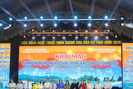 Khai mạc Liên hoan nghệ thuật quần chúng Khu dân cư toàn quốc