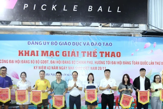 Đảng ủy Bộ GD&ĐT khai mạc giải thể thao kỷ niệm Ngày Nhà giáo Việt Nam
