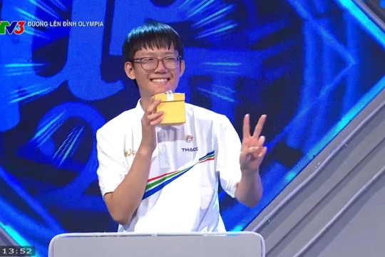 Nam sinh Quảng Trị lập kỷ lục điểm số 400 điểm tại trận thi tuần Olympia