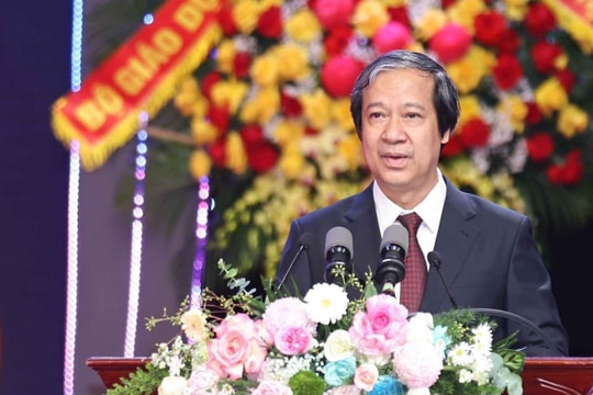 Bộ trưởng Nguyễn Kim Sơn: Người thầy biến tri thức thành ánh sáng để học trò kiến tạo tương lai