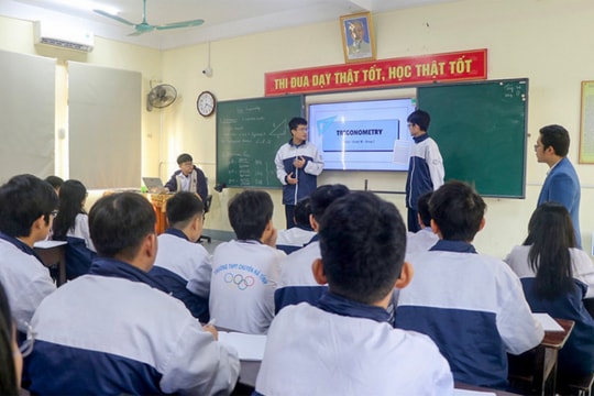 Trường chuyên Hà Tĩnh dạy Toán, Hóa, Tin bằng tiếng Anh