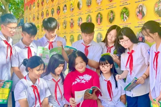 Người gieo mầm xanh tại ngôi trường THCS Mai Động, Hà Nội