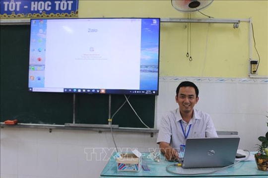 Thầy giáo trẻ tận tâm với sự nghiệp 'trồng người'