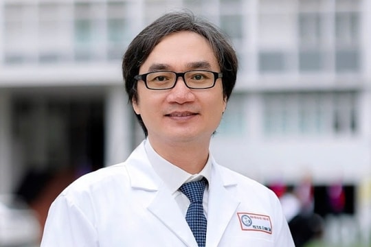 Hành trình 'thắp lên sự sống' của ứng viên GS ngành Sản phụ khoa