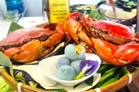 Món chè cua độc lạ tại Ngày hội Cua Cà Mau