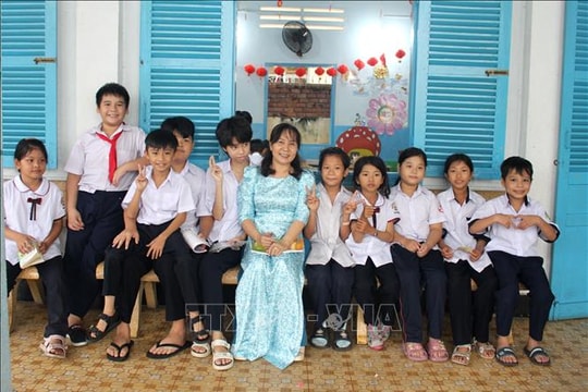 Chọn ở lại để trao đi yêu thương nơi ngôi trường đặc biệt