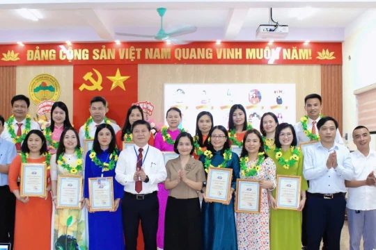 Những thầy cô gieo tri thức, truyền cảm hứng