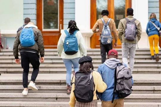 Tuyển sinh quốc tế tại Mỹ lao dốc