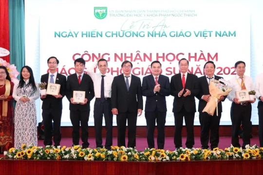 Nhiều giảng viên Trường ĐH Y khoa Phạm Ngọc Thạch nhận Bằng khen của Thủ tướng