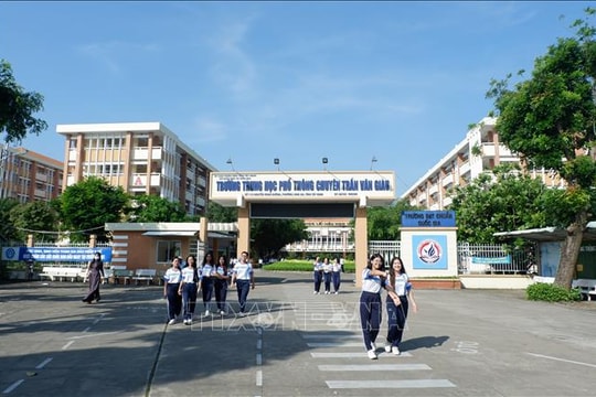 Hành trình xây dựng ngôi trường chuyên hiện đại, hội nhập và sáng tạo