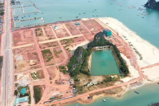 Ngân hàng phát mại 443 thửa đất Ocean Park và mỏ cát trắng ở Vân Đồn