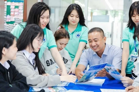 Ngoại ngữ trong trường đại học: Tín chỉ hay chứng chỉ quốc tế?